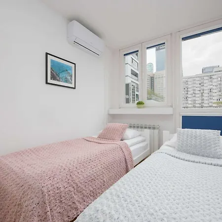 Grzybowska Dla 7 Osob 2 Sypialnie By Renters Apartamento *