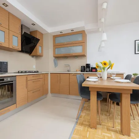 Apartamento Grzybowska Dla 7 Osob 2 Sypialnie By Renters