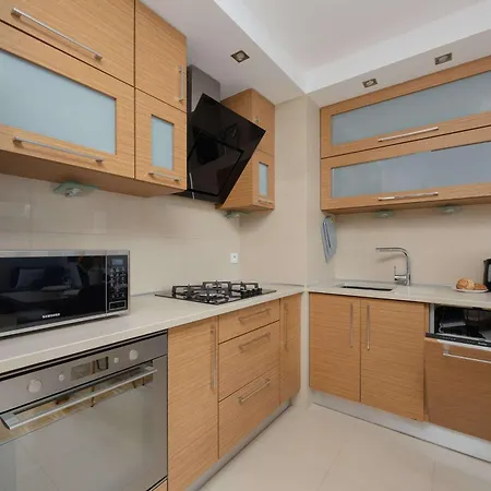 Grzybowska Dla 7 Osob 2 Sypialnie By Renters *