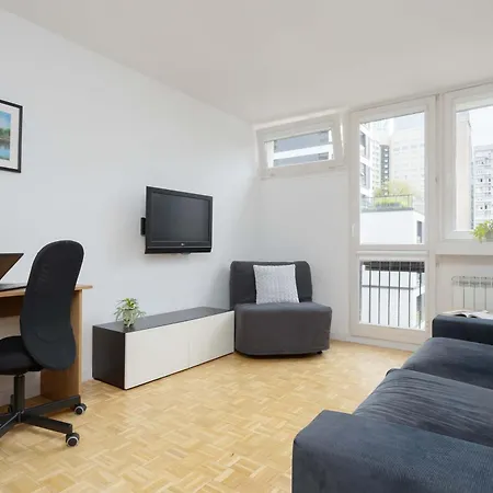 Grzybowska Dla 7 Osob 2 Sypialnie By Renters Lägenhet *